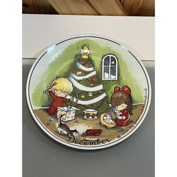 Joan Walsh Anglund 1966 December Plate Made by Walter W. Germany Collectible Vtg - Picture 1 of 3